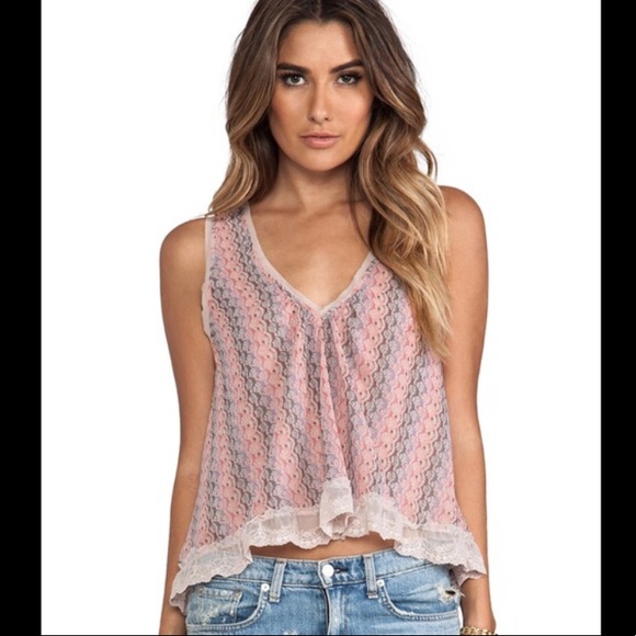 Free People Tops - ⬇️$32 EUC Free People Boho V neck Flutter Fly Top